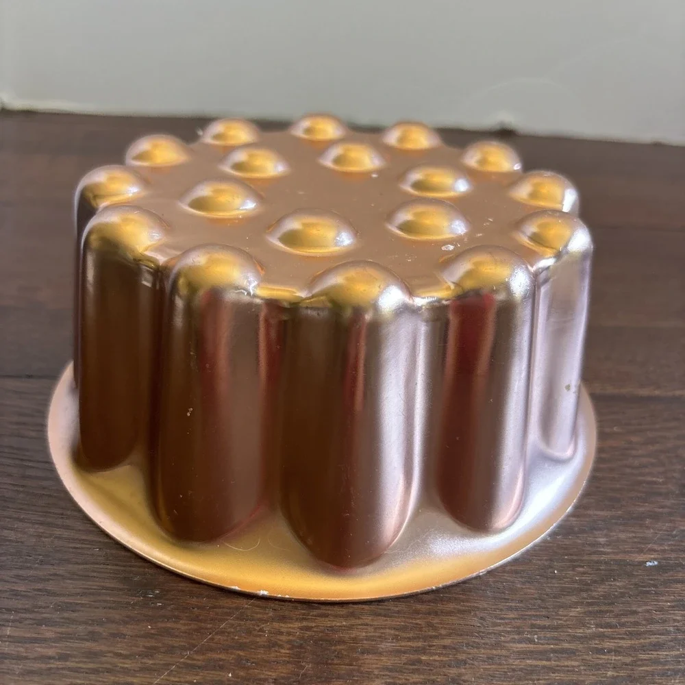 Copper‎ Colored Jell-O Mold Mold Flower Design Hanger 4 Cup Size Aluminum Round